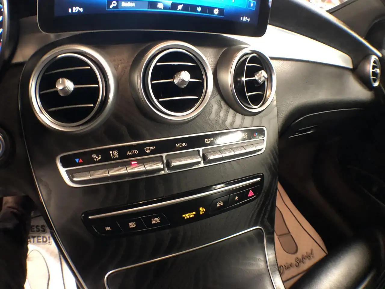 Mercedes-Benz GLC снимка Mercedes-Benz GLC