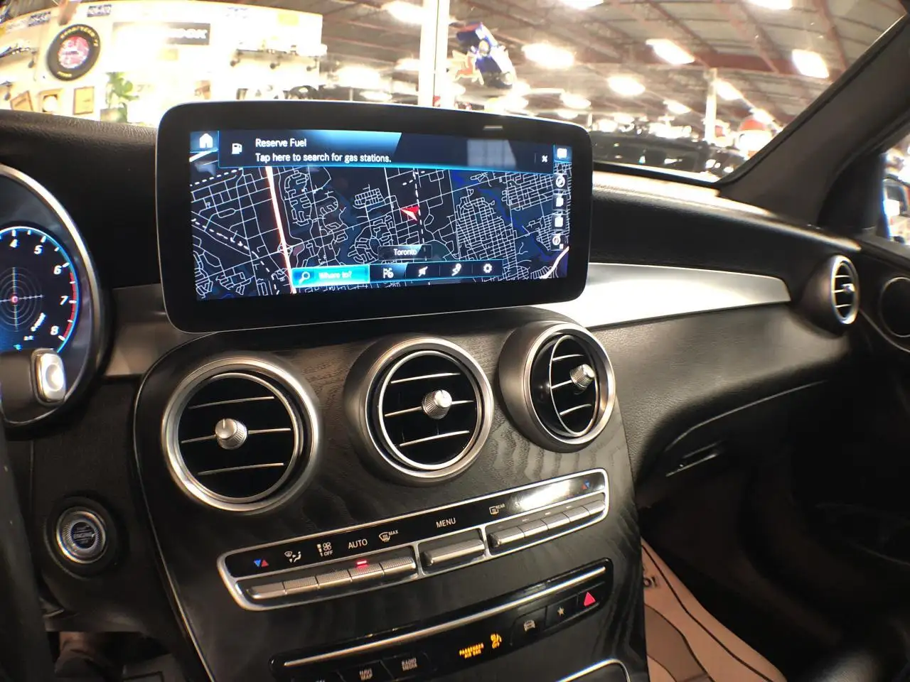 Mercedes-Benz GLC снимка Mercedes-Benz GLC