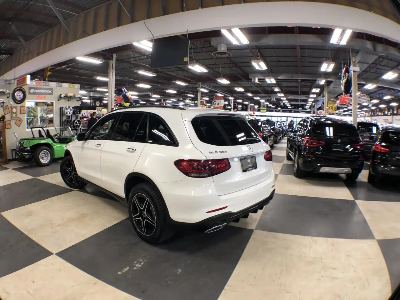 Mercedes-Benz GLC снимка Mercedes-Benz GLC