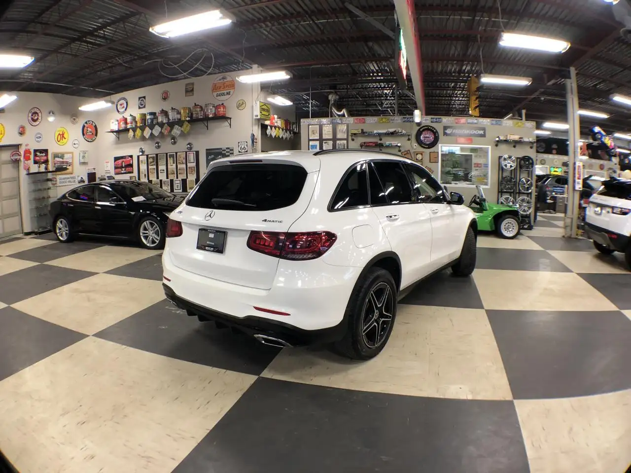 Mercedes-Benz GLC снимка Mercedes-Benz GLC