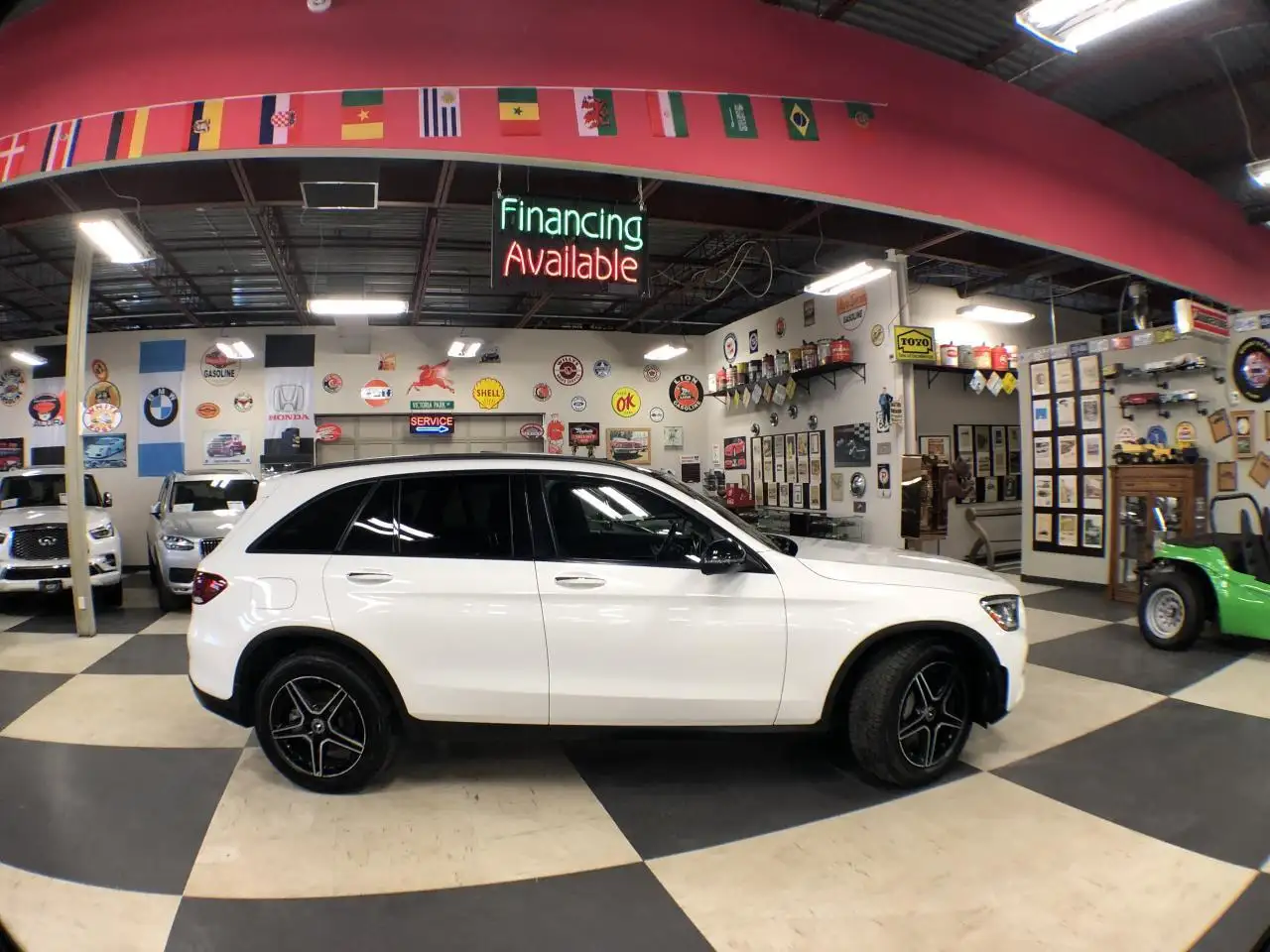 Mercedes-Benz GLC снимка Mercedes-Benz GLC