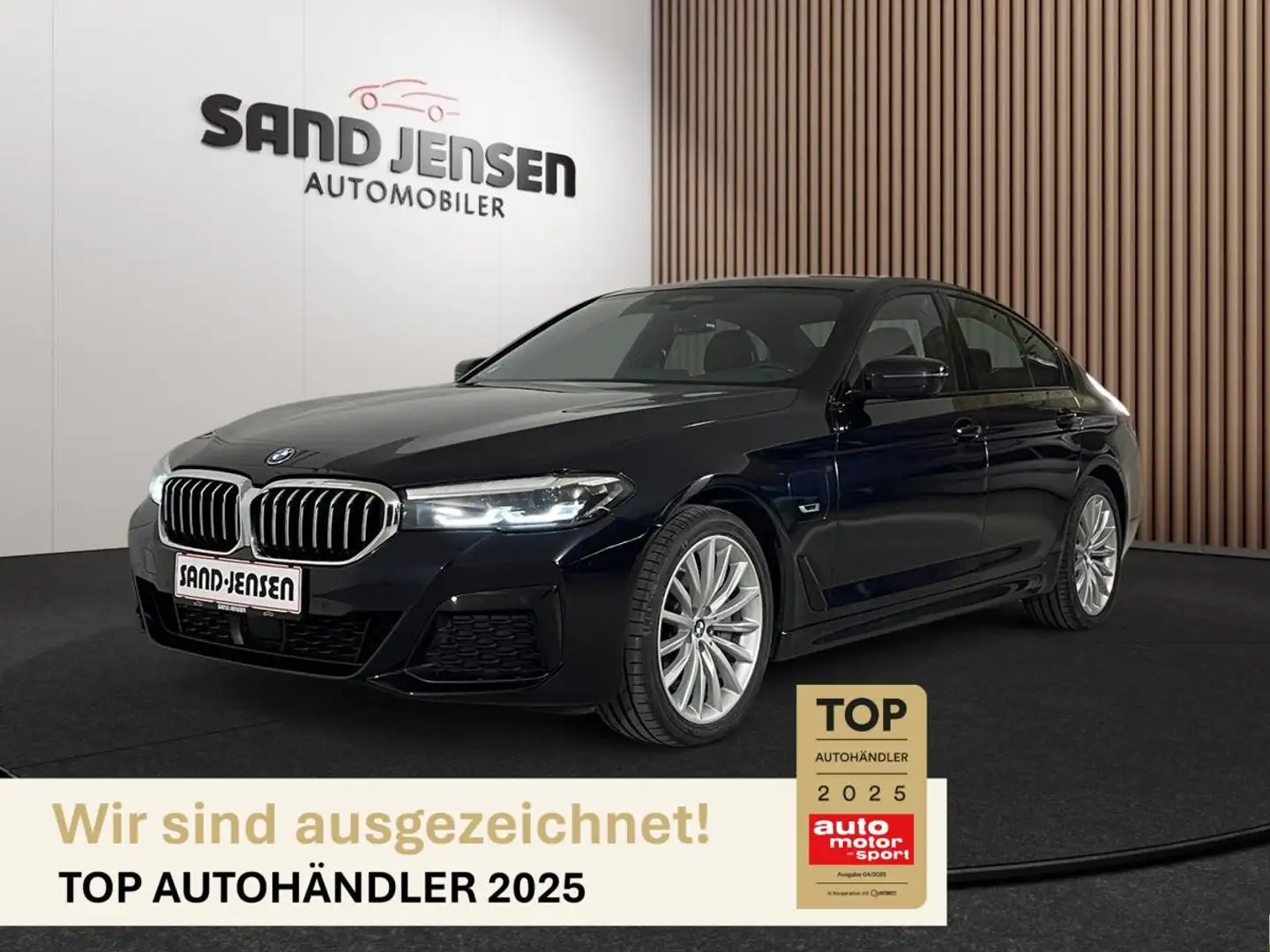 BMW 545 e xDrive Limo M-Sport AHK ACC 19" HiFi Shadow Schwarz - 1