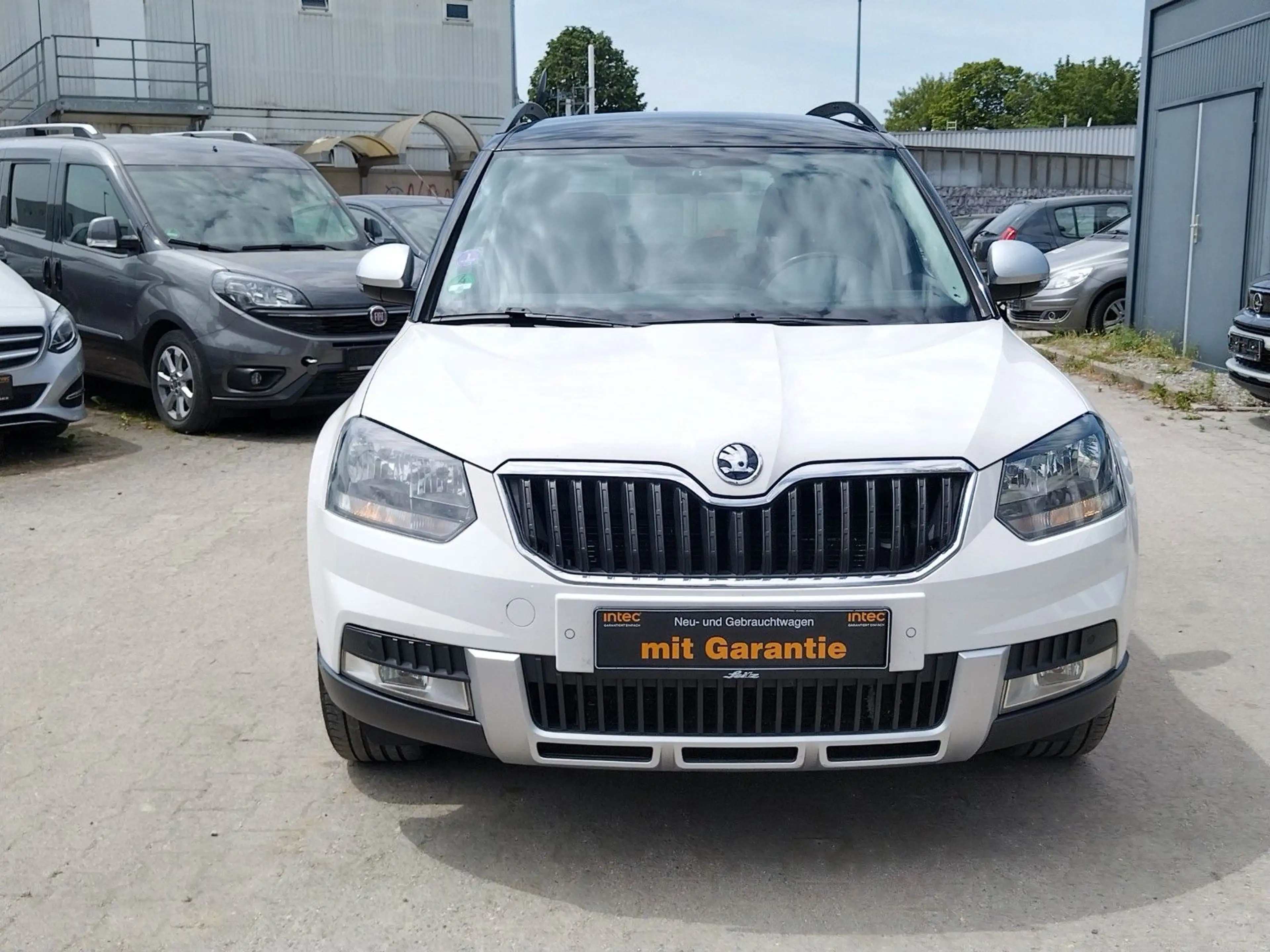 Skoda Yeti Ambition Outdoor+AUTOMATIK+TÜV/NEU — photo 2