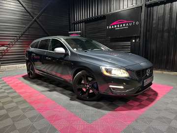 V60 Plug-in Hybrid D6 AWD 215 + 68 ch Summum Geartronic A