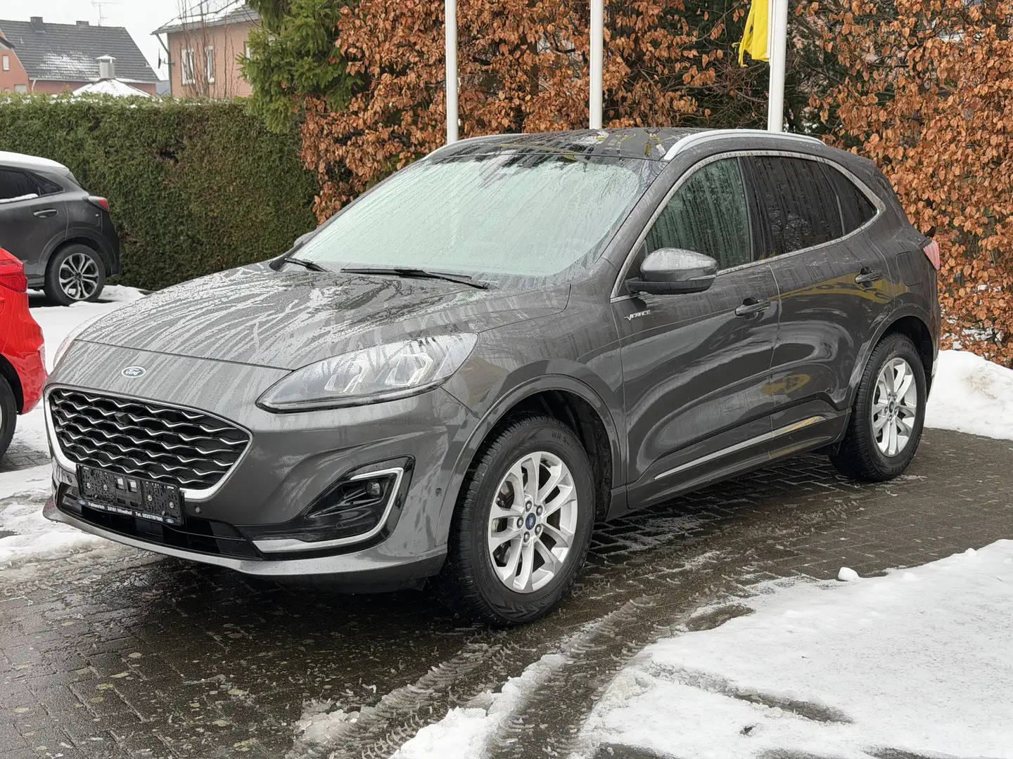 Ford Kuga Hybrid Vignale, Kamera V+H, LED Scheinwerfer Gris - 1