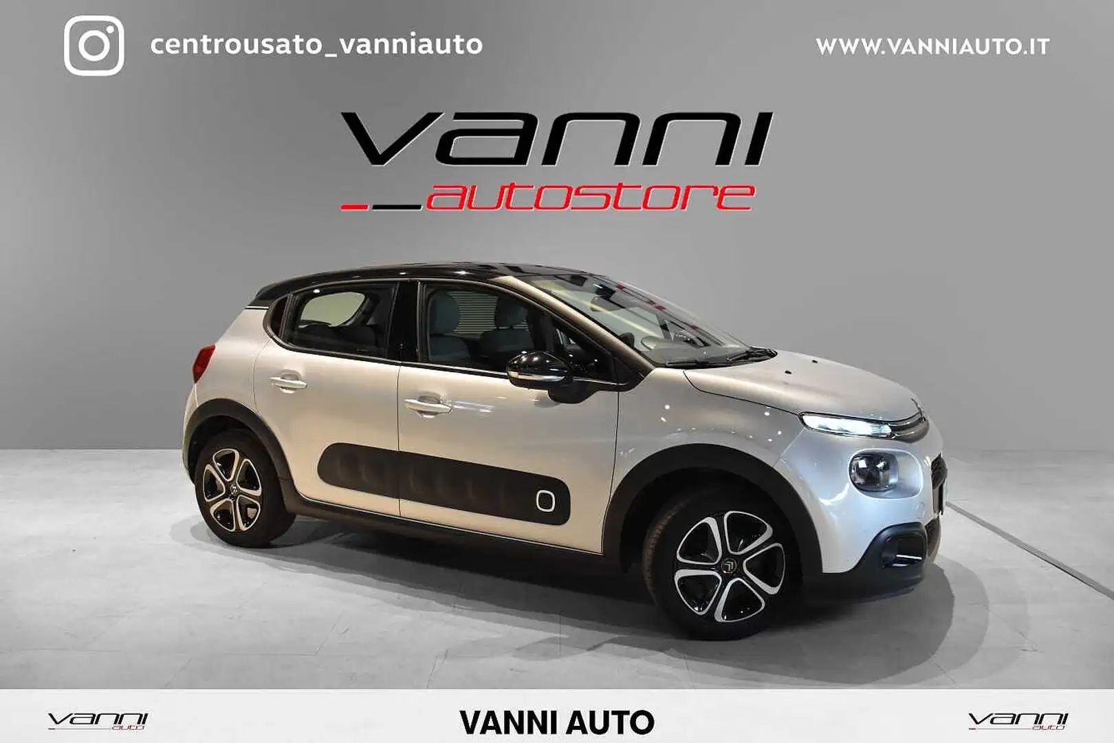 Citroen C3 PureTech 82 Shine Argent - 1