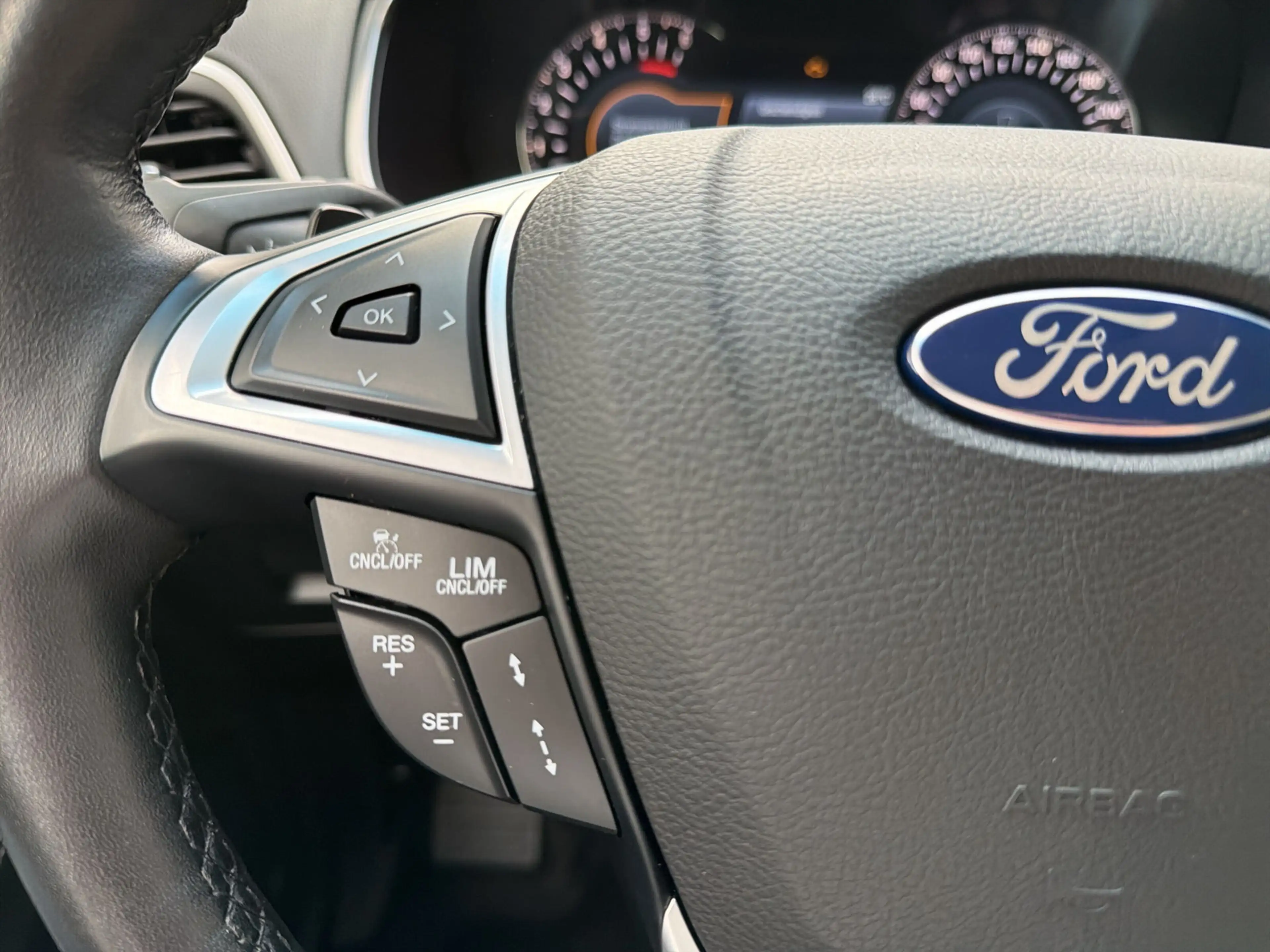 Ford Edge Sport 2.0 DCT 4x4 LED*NAVI*AHK*KAMERA* — photo 13