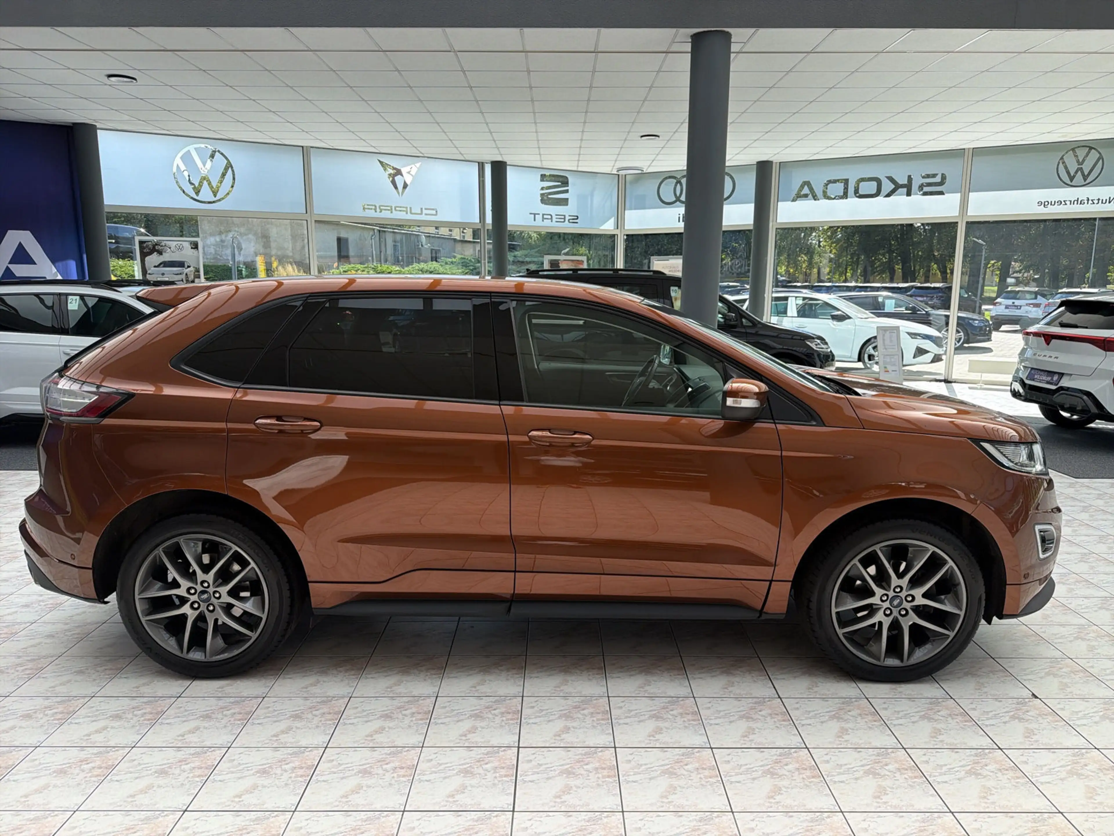 Ford Edge Sport 2.0 DCT 4x4 LED*NAVI*AHK*KAMERA* — photo 6