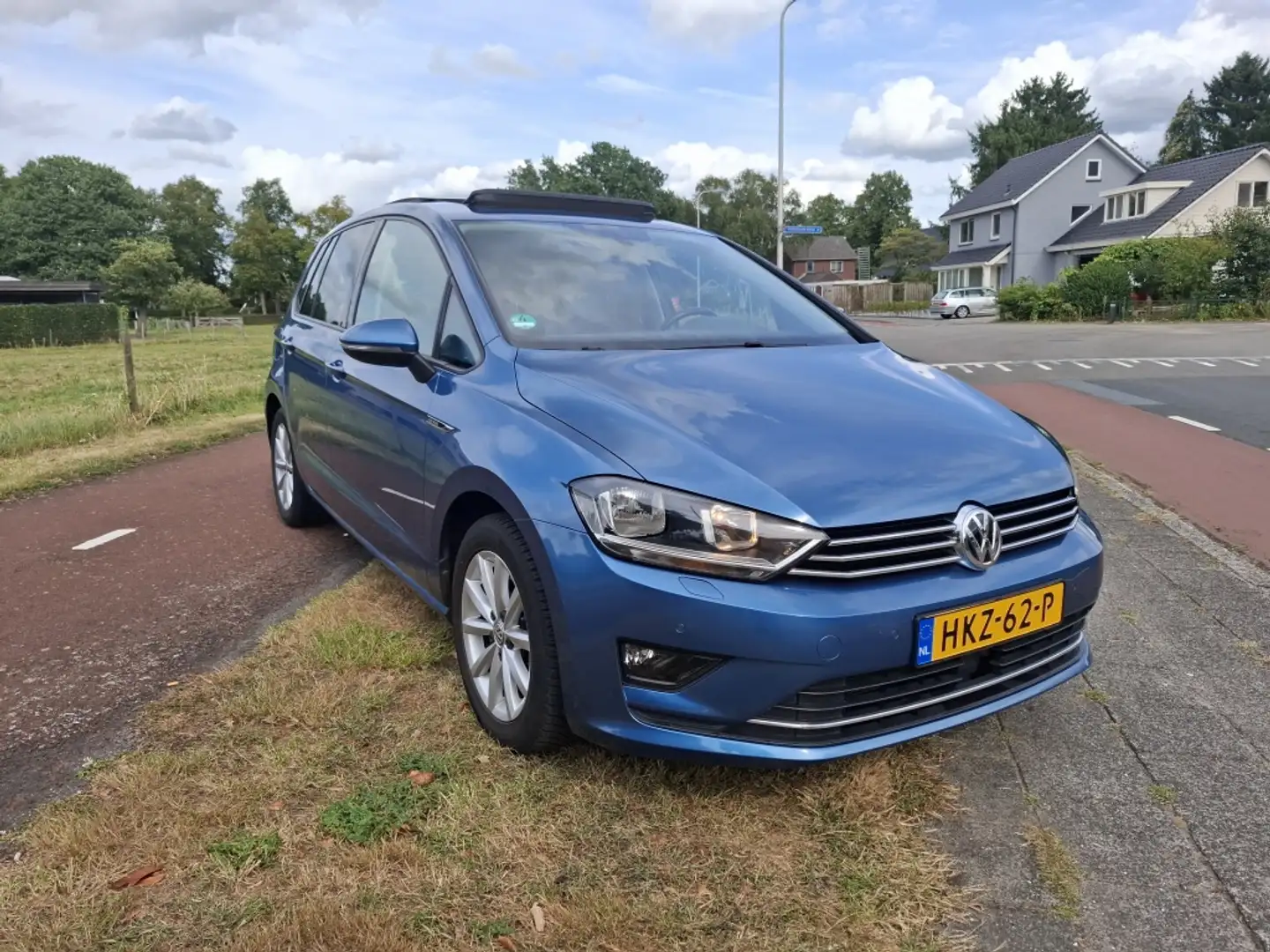 Volkswagen Golf Sportsvan 1.4 TSI Lounge Bleu - 2