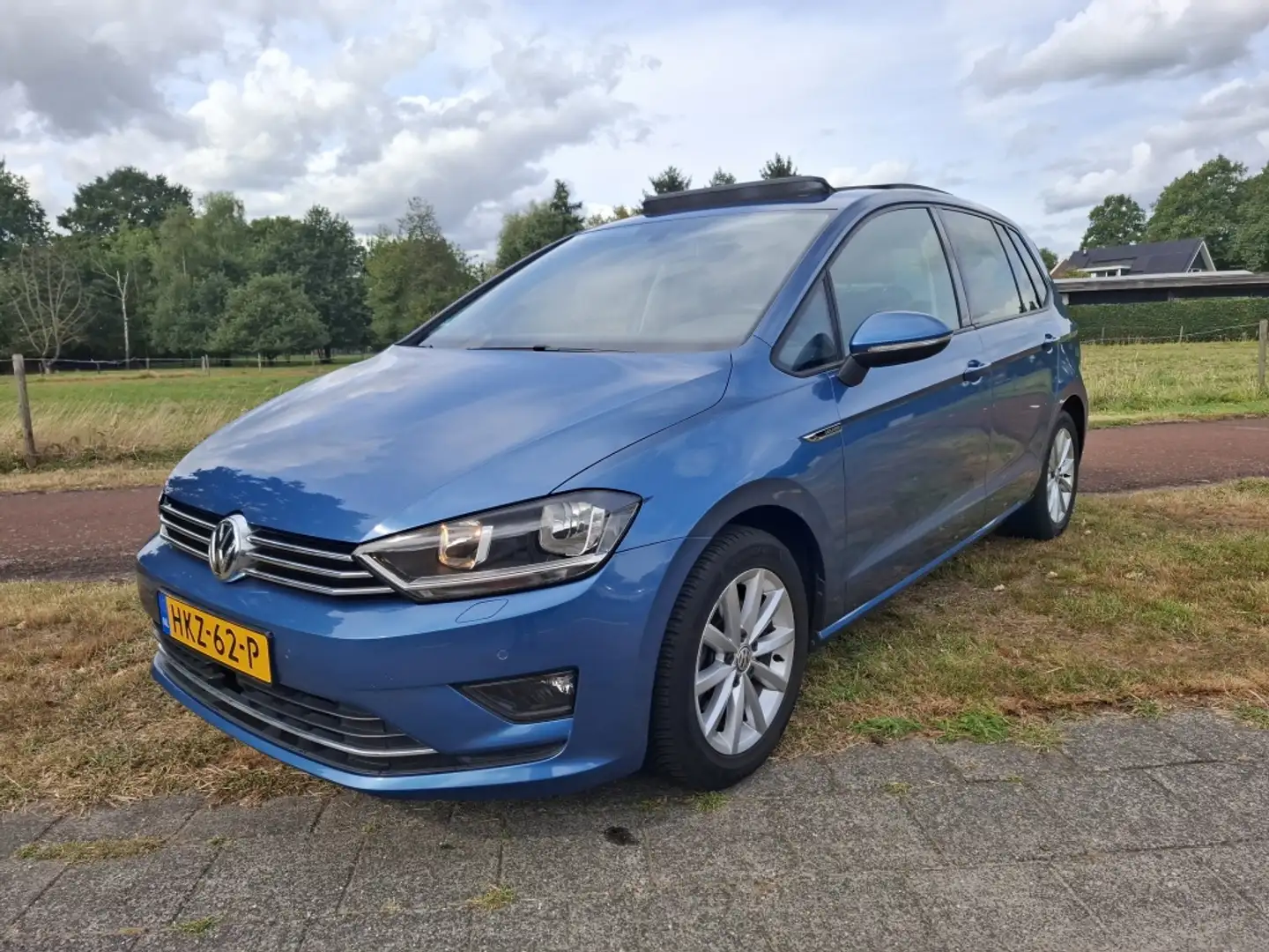 Volkswagen Golf Sportsvan 1.4 TSI Lounge Bleu - 1