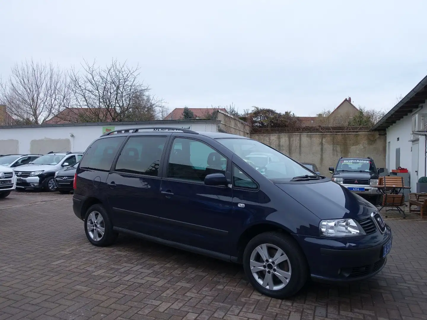 SEAT Alhambra 2,0 Vigo, EU4, 6-Sitze, AHK, WRäder !! Blau - 1