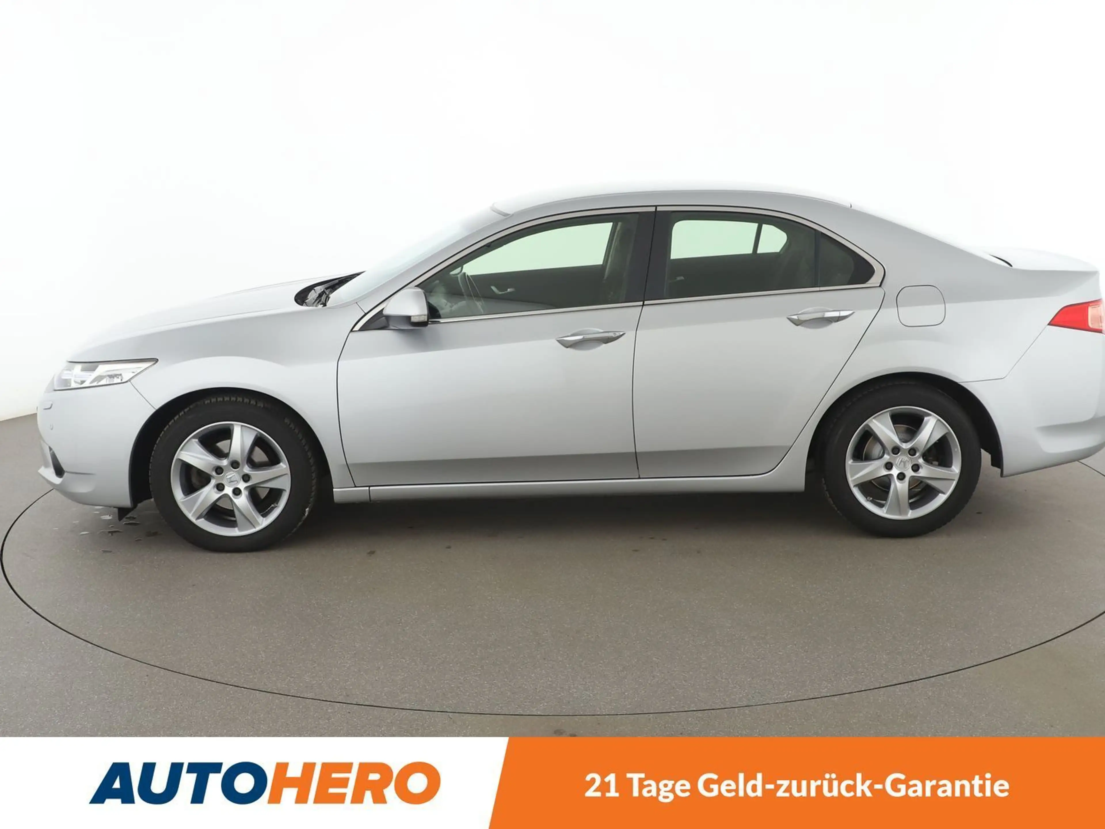 Honda Accord 2.0 Lifestyle*XENON*TEMPO*PDC*SHZ* — photo 3