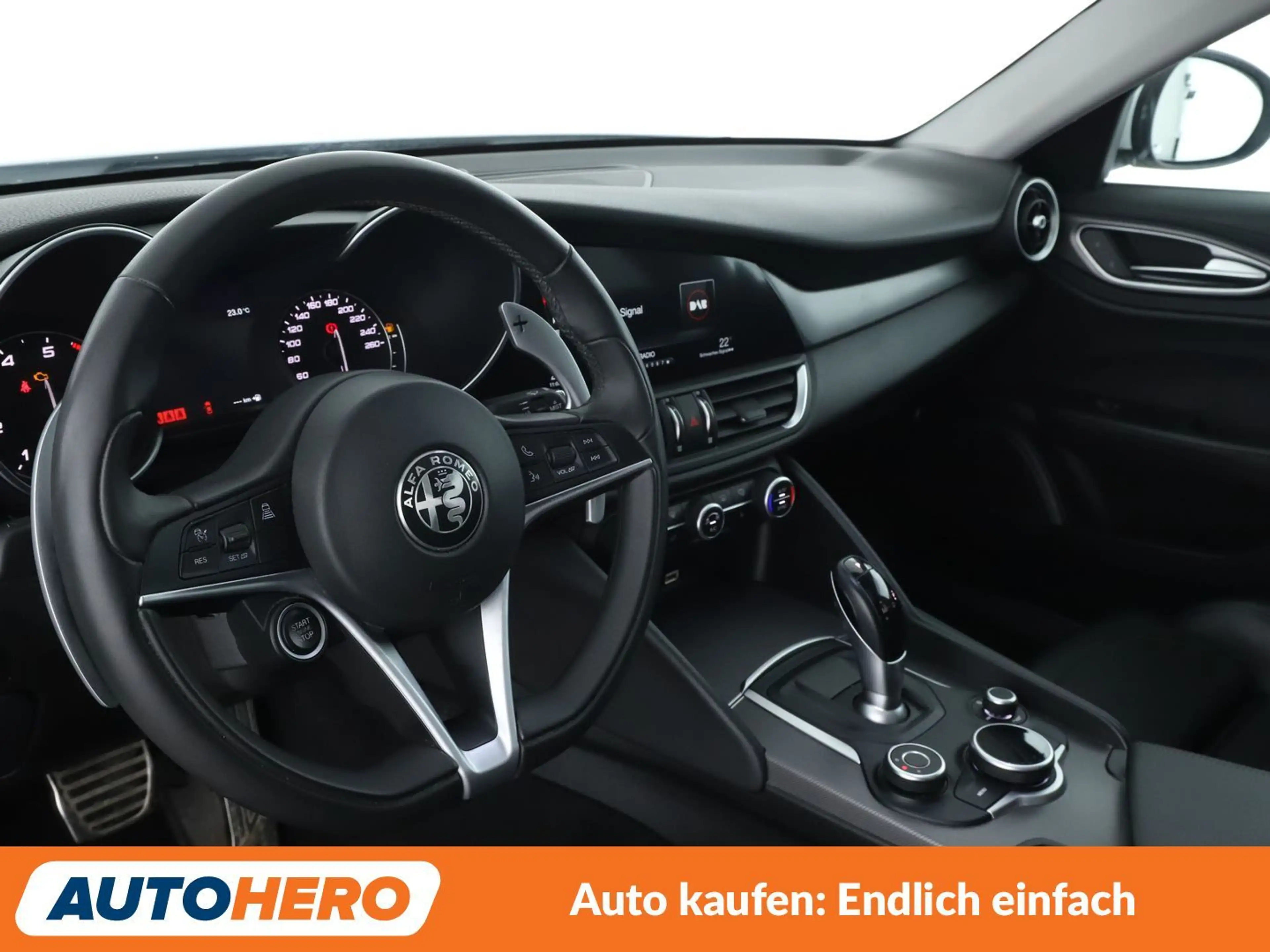 Alfa Romeo Giulia 2.0 Turbo Veloce Aut.*NAVI*BI-XENON*ACC*CAM*SHZ* — photo 11