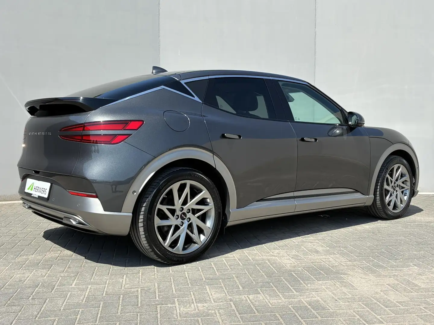 Genesis GV60 AWD SPORT / SOH 99,4% / Adaptieve Cruise Control / Grau - 2