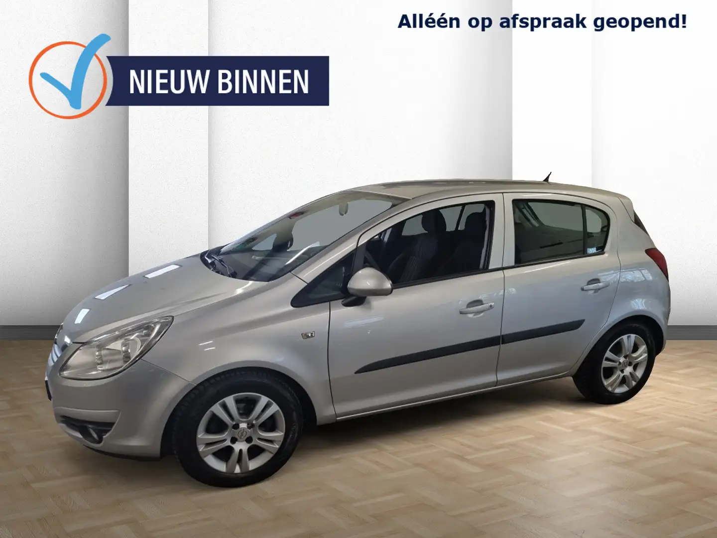 Opel Corsa 1.4-16V Enjoy Airco 5drs Nap 90PK Grijs - 1