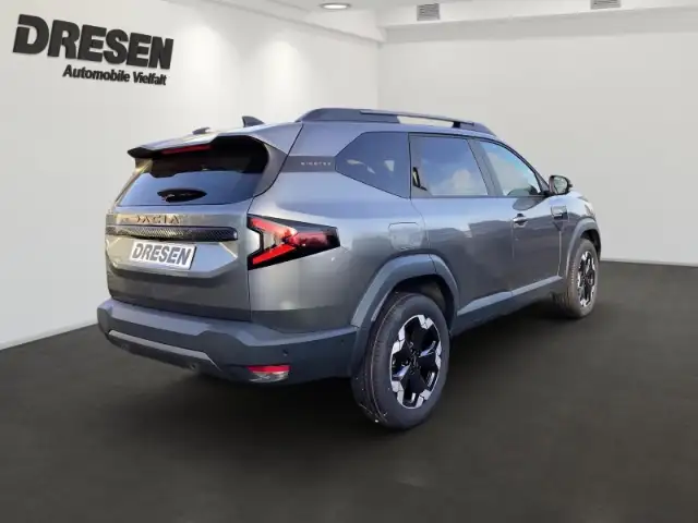 Dacia Bigster view 3