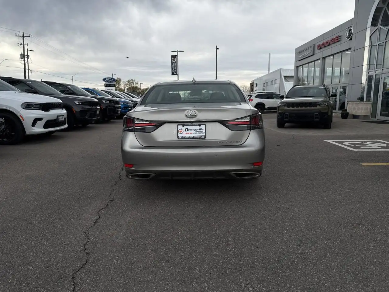 Lexus GS снимка Lexus GS