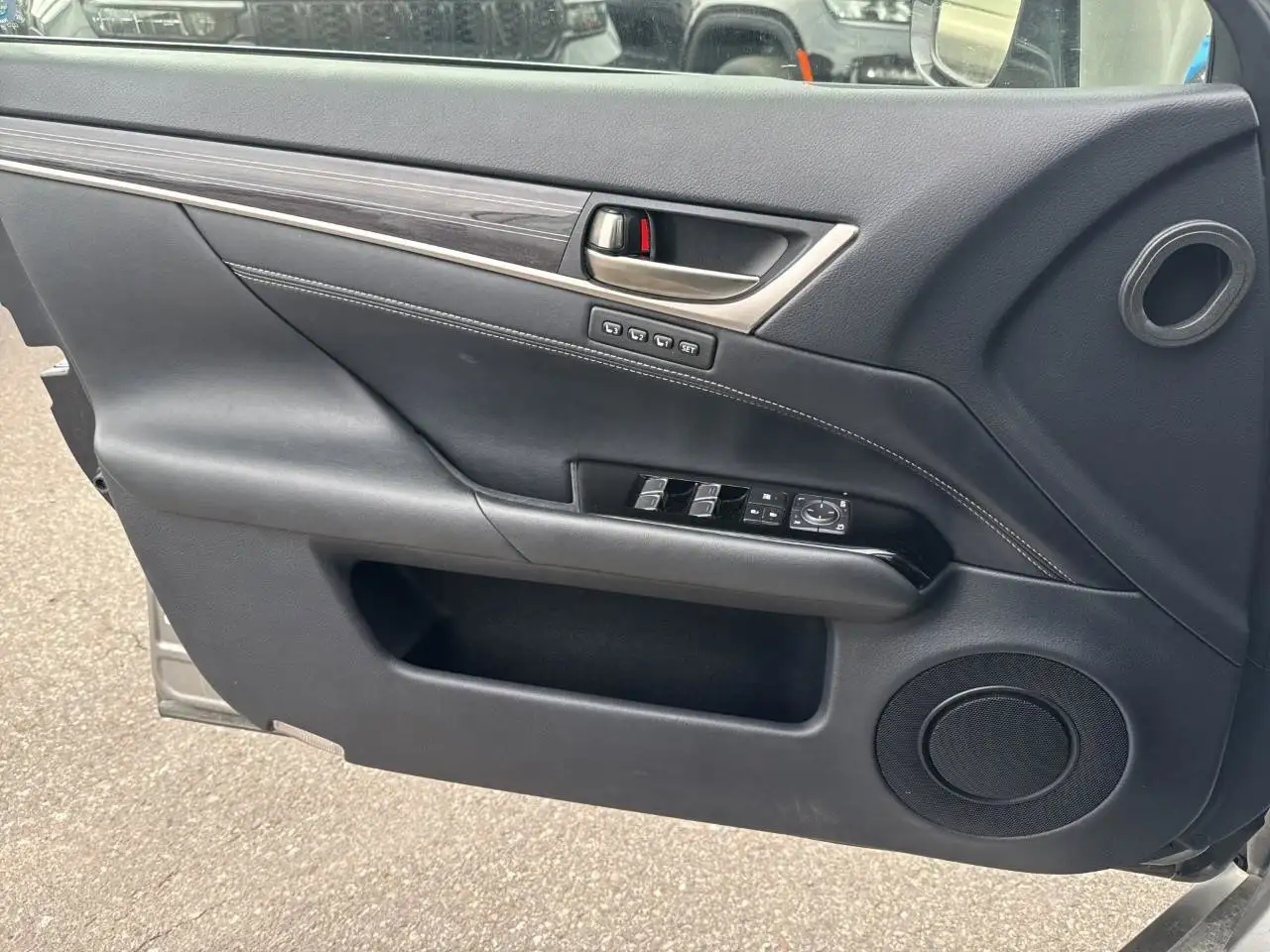 Lexus GS снимка Lexus GS