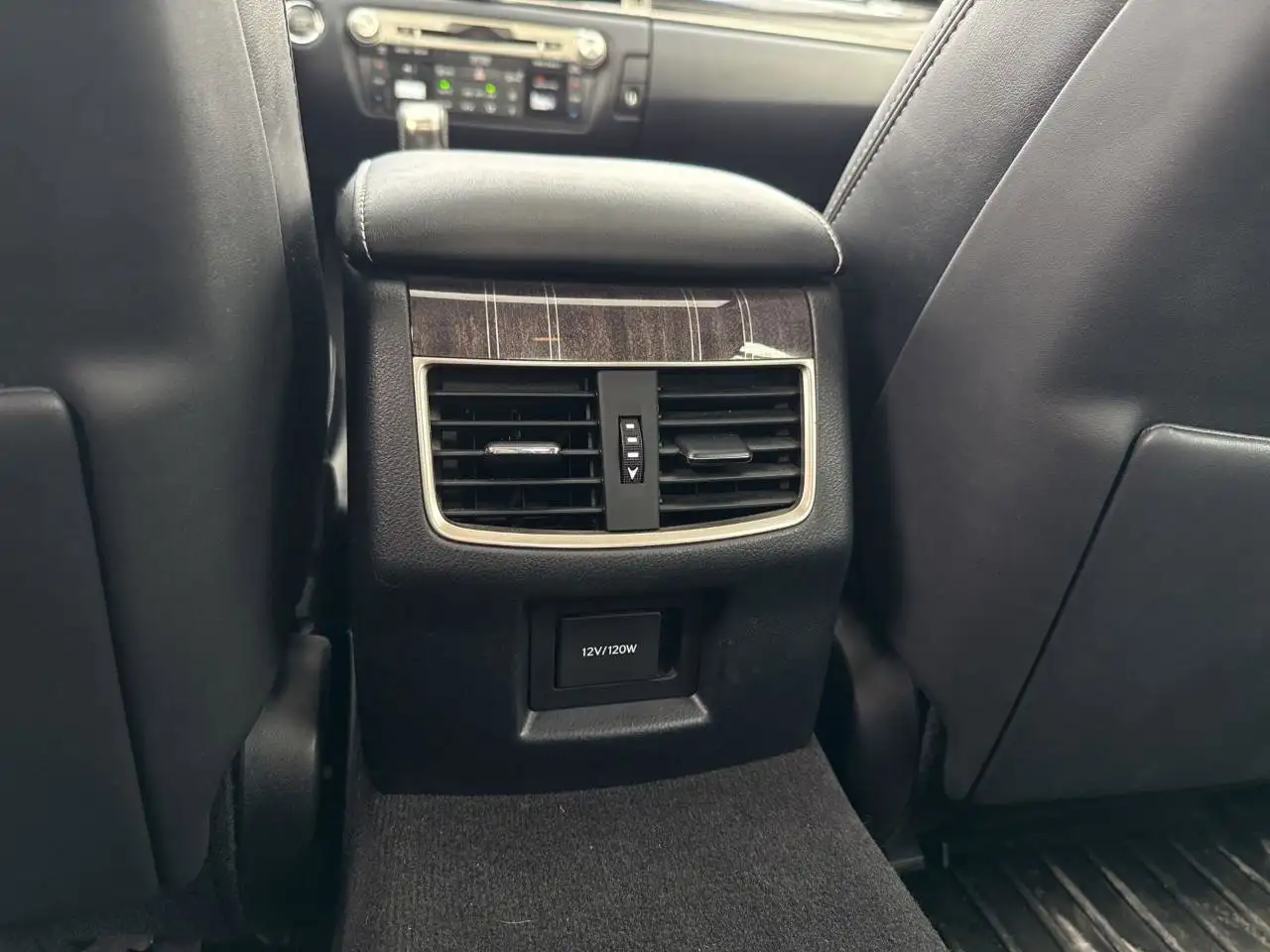Lexus GS снимка Lexus GS