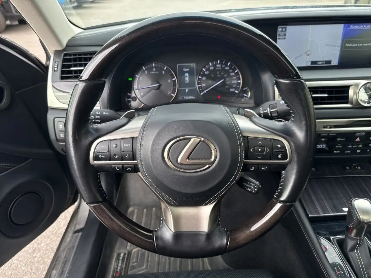 Lexus GS снимка Lexus GS