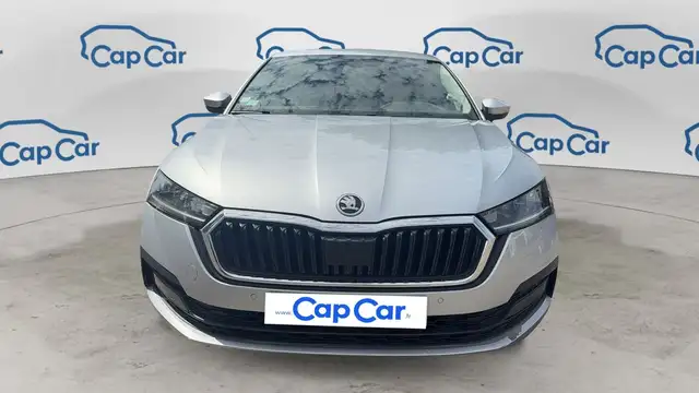 Skoda Octavia view 5