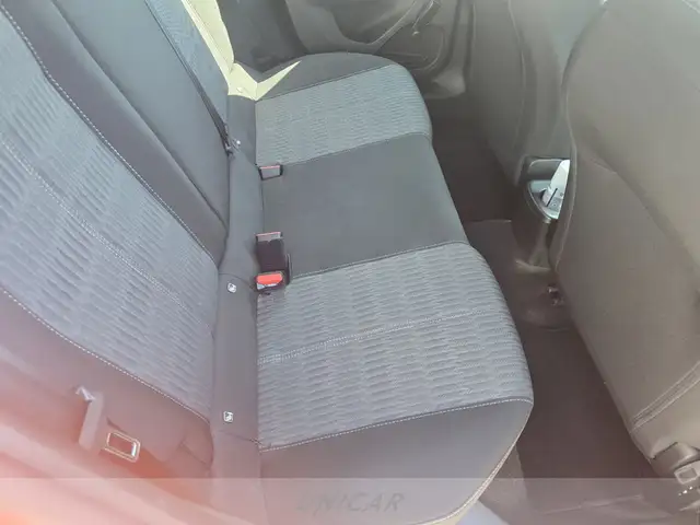 Opel Corsa view 13
