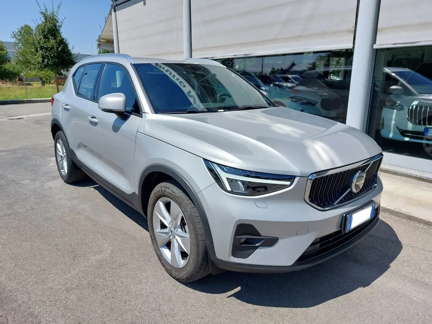 Volvo XC40 XC40 2023 2.0 B3 Core auto Grigio - 1