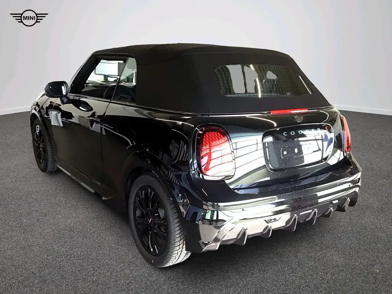 MINI Cooper S Cabrio John Cooper Works Trim 7