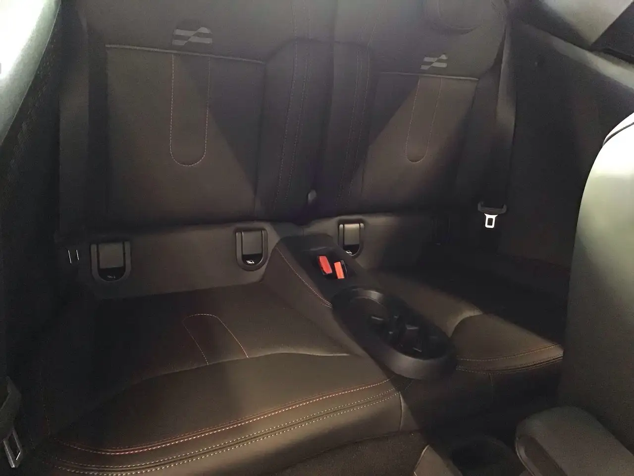 MINI Cooper S Cabrio John Cooper Works Trim 13
