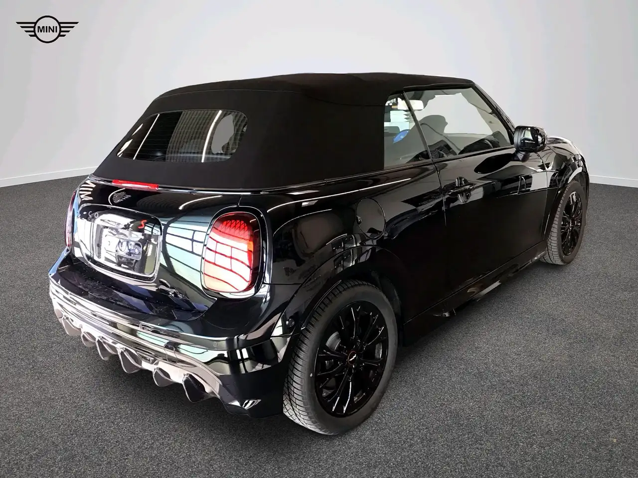 MINI Cooper S Cabrio John Cooper Works Trim 4