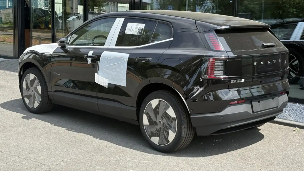 Volvo EX30 2026
