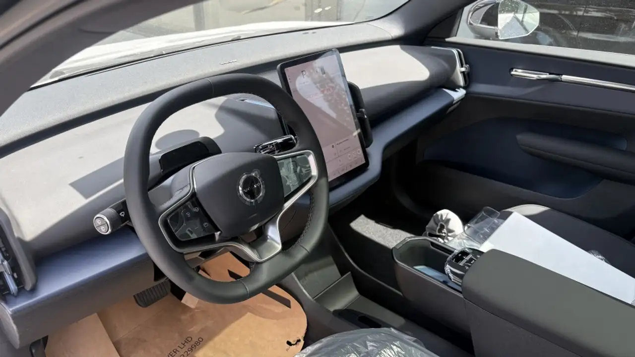 Volvo EX30 2026
