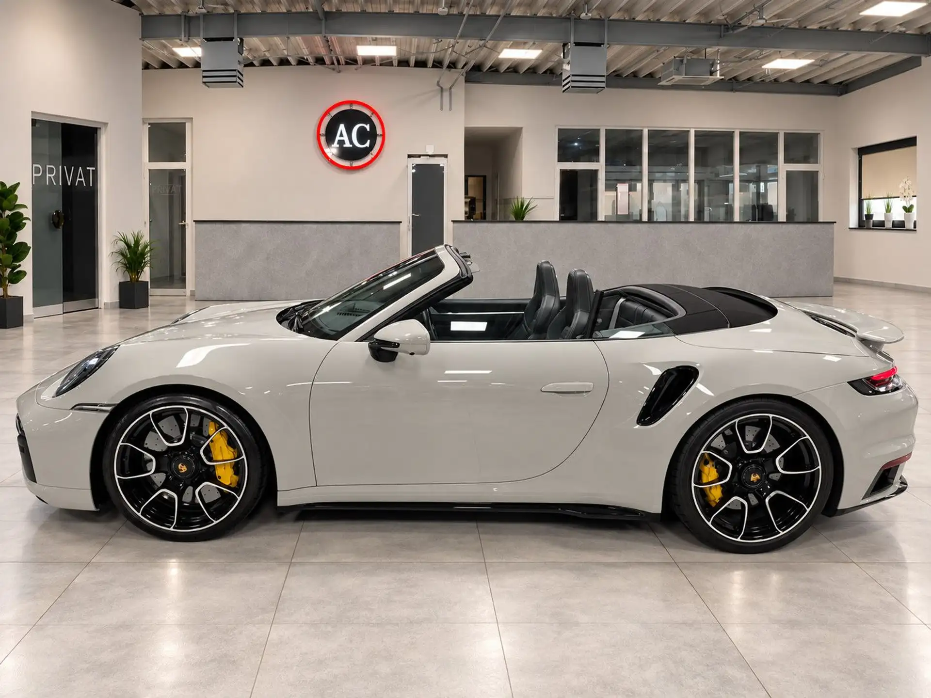 포르쉐 911 Turbo S Cabriolet 2020 회색 사진 5