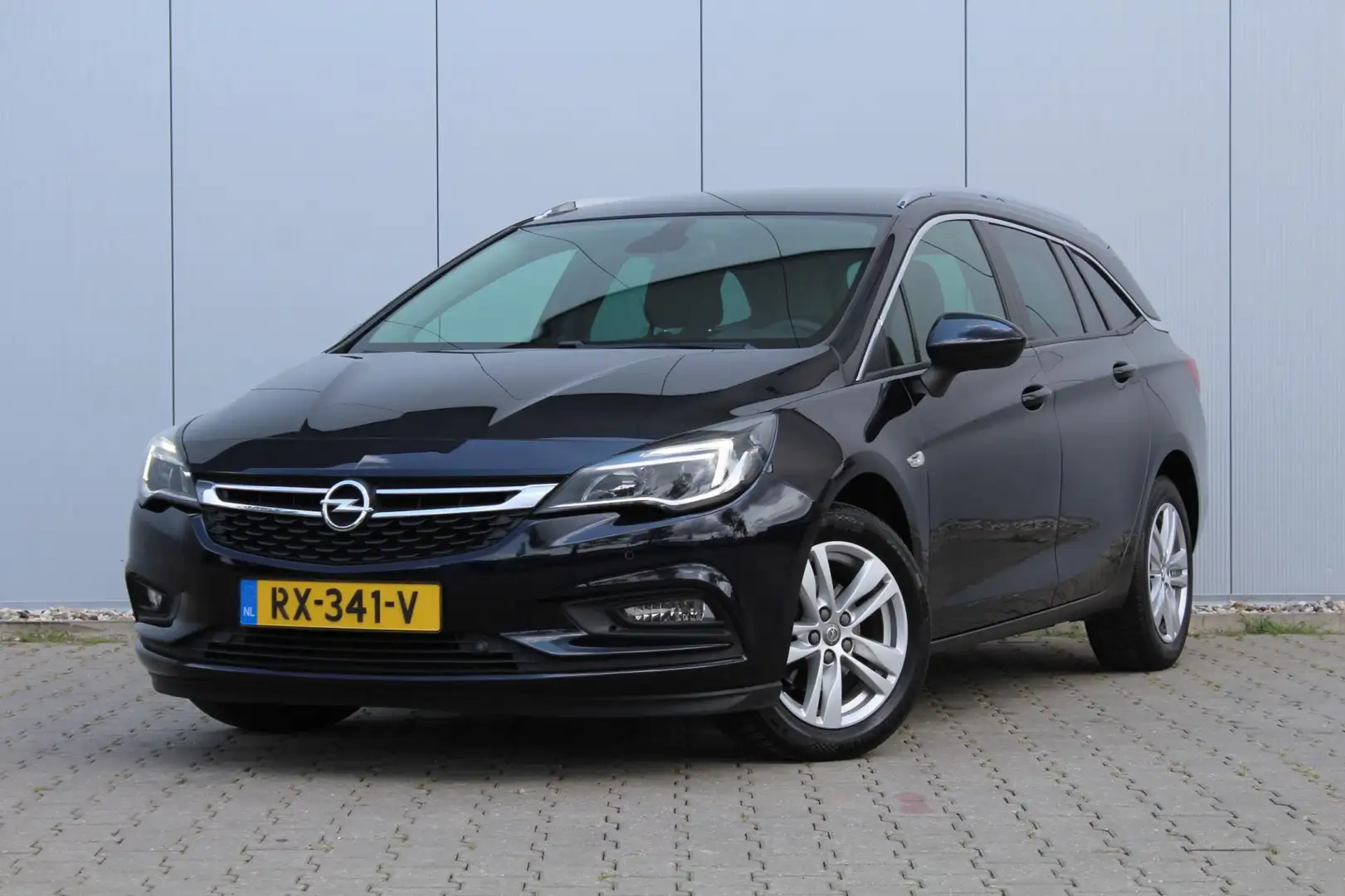 Opel Astra 1.0 Business+ | Trekhaak | Navigatie | DAB+ | Clim Schwarz - 1