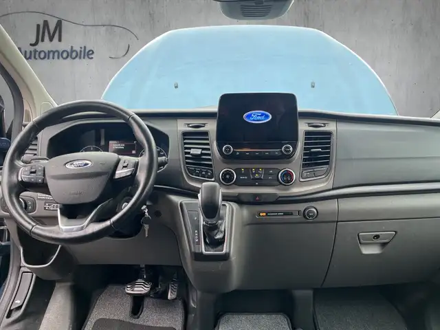 Ford Transit view 11