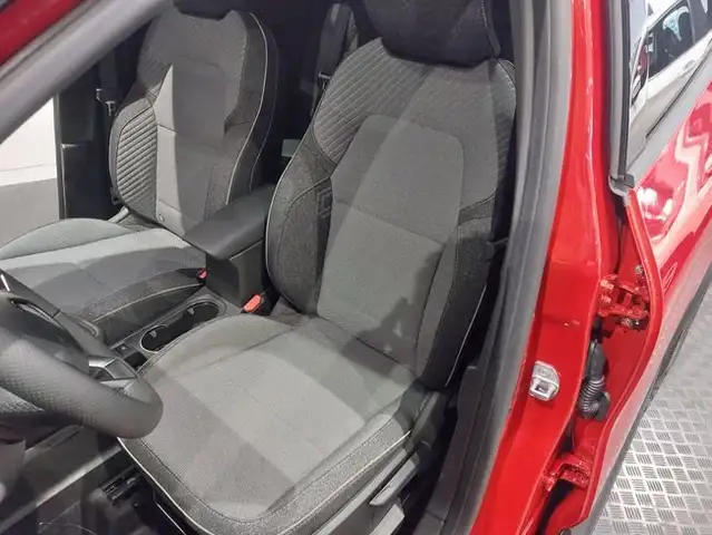 Renault Captur view 13