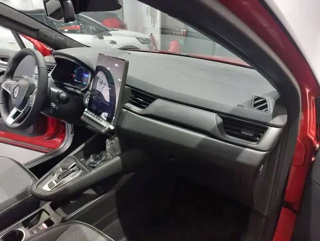 Renault Captur view 12