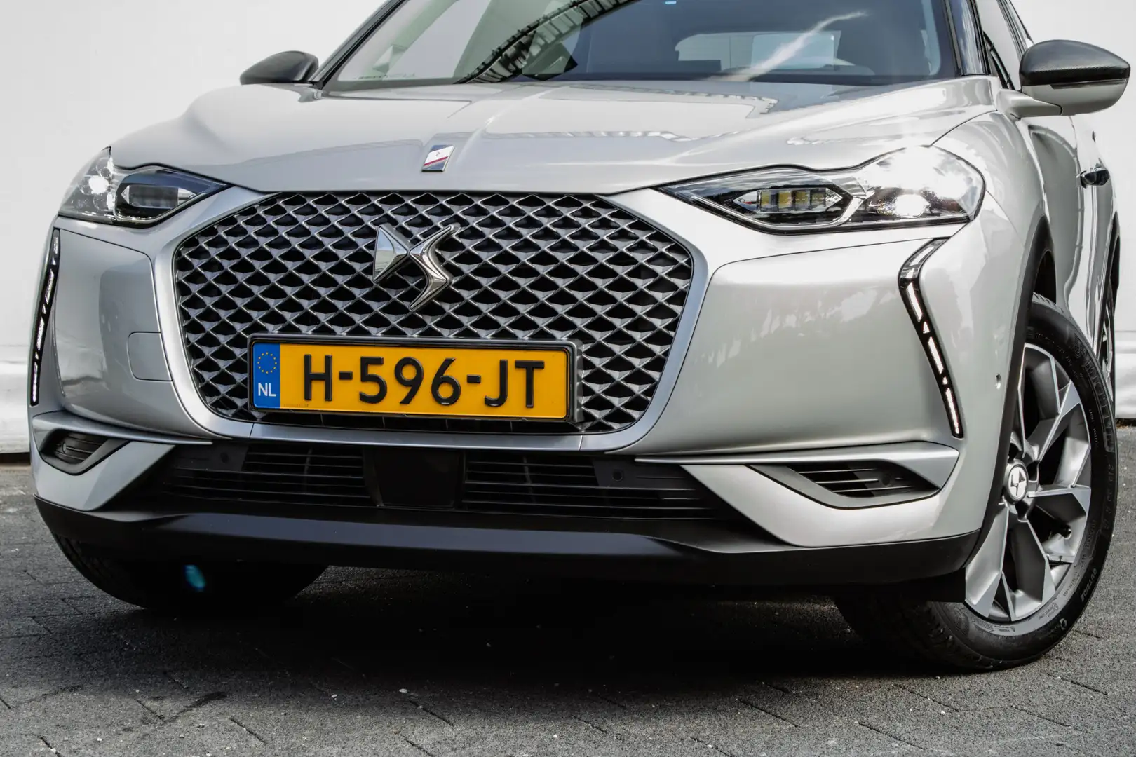 DS Automobiles DS 3 Crossback E-Tense La Premiere 50 kWh Head up/ Stoelverwarmin Grijs - 2