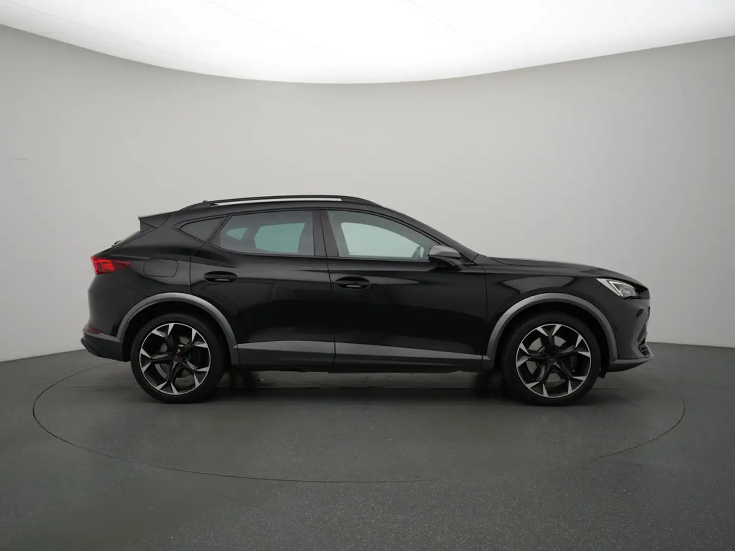 CUPRA Formentor VZ e-Hybrid NAVI VIRT AHK DCC LEDER Schwarz - 2
