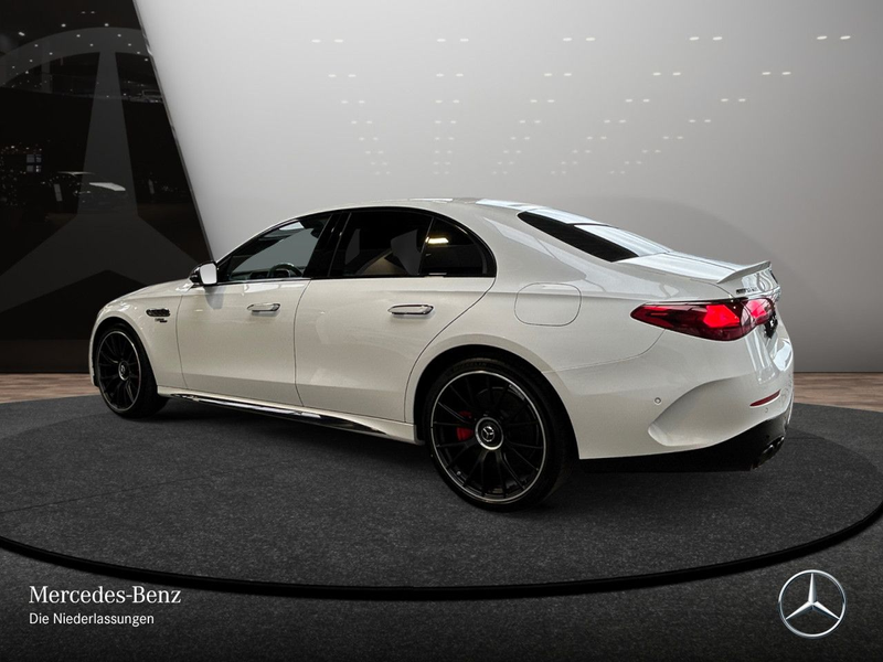 Mercedes-Benz E 53 AMG 4M Hybrid Driversp 360° Distr. Night PTS — photo 10