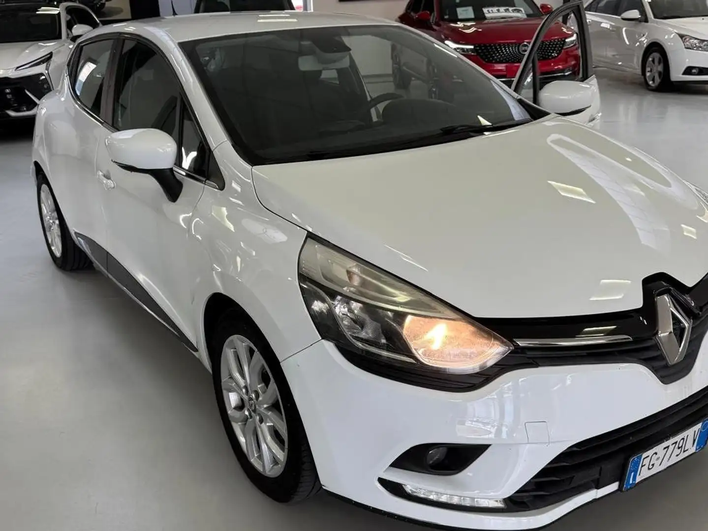 Renault Clio Clio IV 2017 1.5 dci energy Intens 90cv Blanc - 1