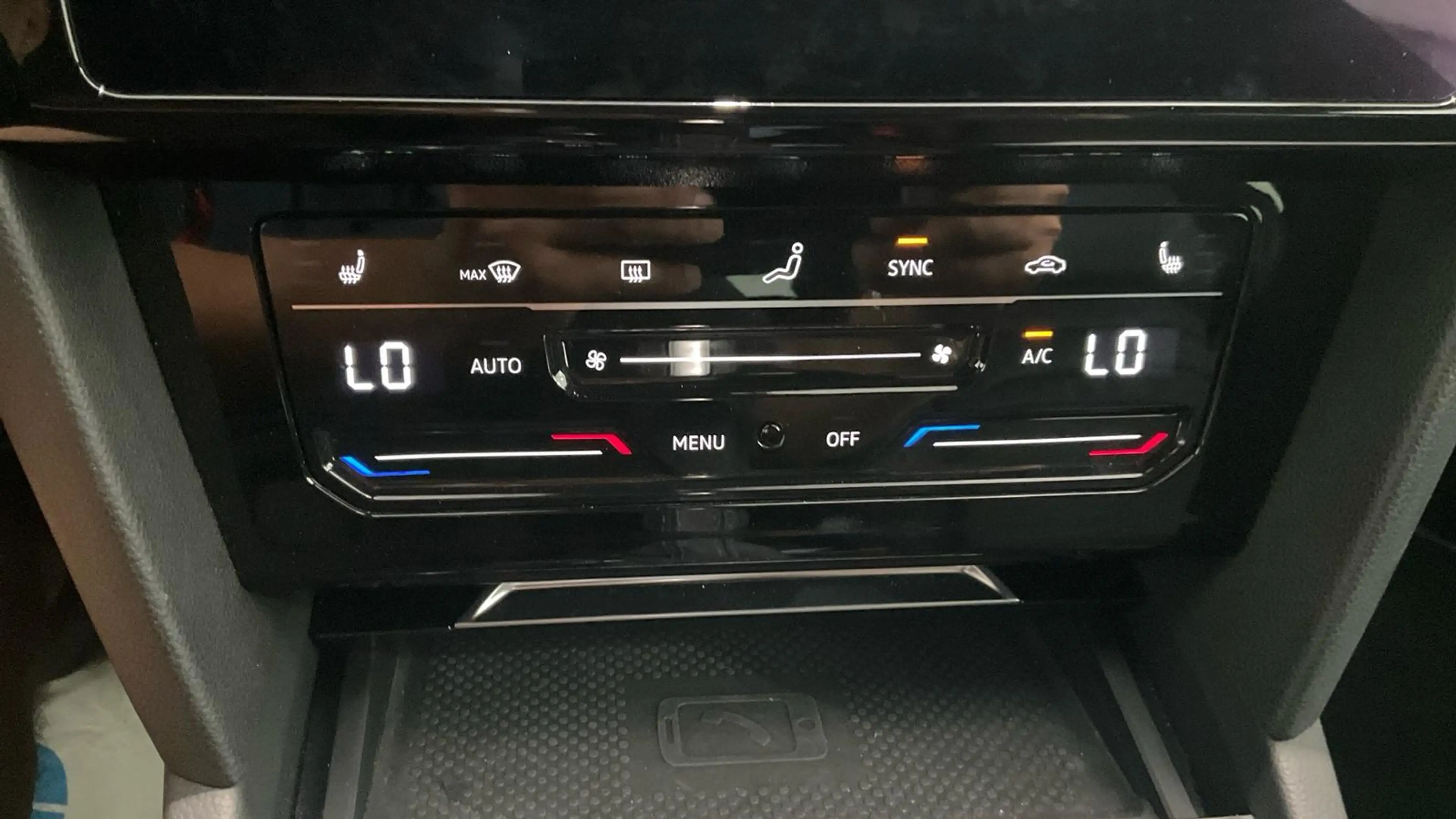 Volkswagen Arteon 2.0 TSI ACC MATRIX 360° AHK HARMAN LEDER — photo 9