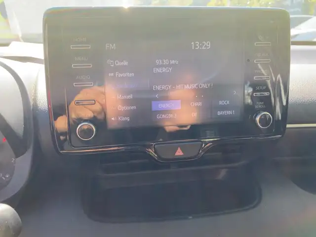Toyota Yaris view 16
