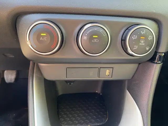 Toyota Yaris view 18