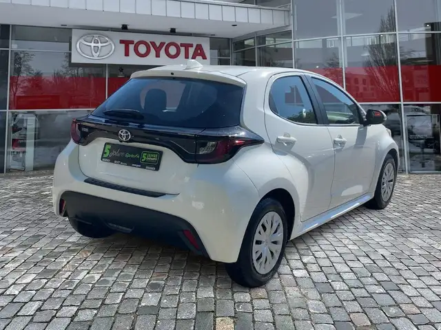 Toyota Yaris view 7