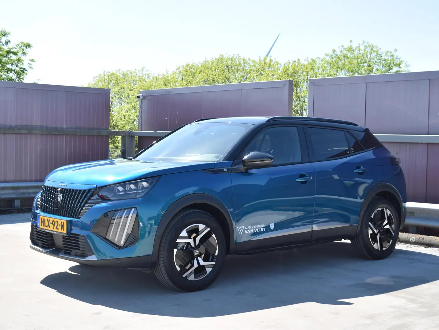 Peugeot e-2008 EV GT Avantage 54 kWh SOH 98,5% | ACHTERUITRIJCAME Bleu - 2