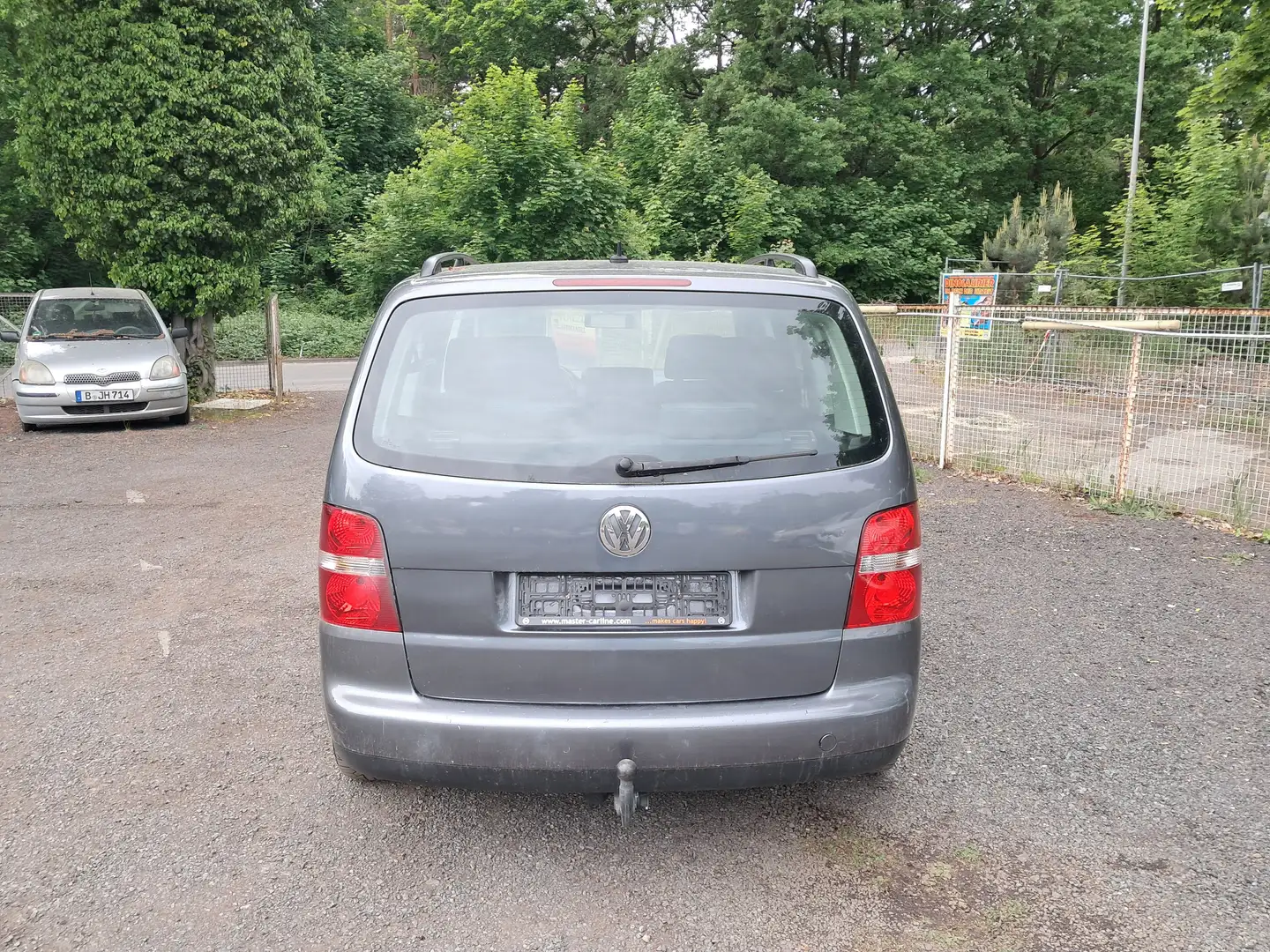 Volkswagen Touran 2.0 TDI DPF DSG Highline Gri - 2