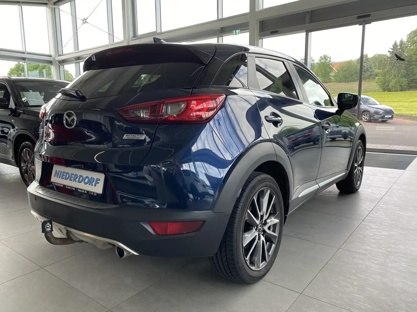 Mazda CX-3 2.0 Sports-Line AWD AHK LED NAVI KAM BOSE Blau - 2