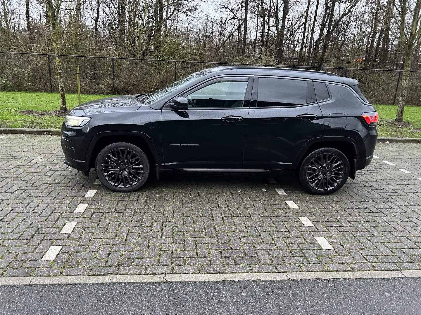 Jeep Compass 1.3 T-GDI 4xe PLUG-IN HYBRID Automatik S - 2