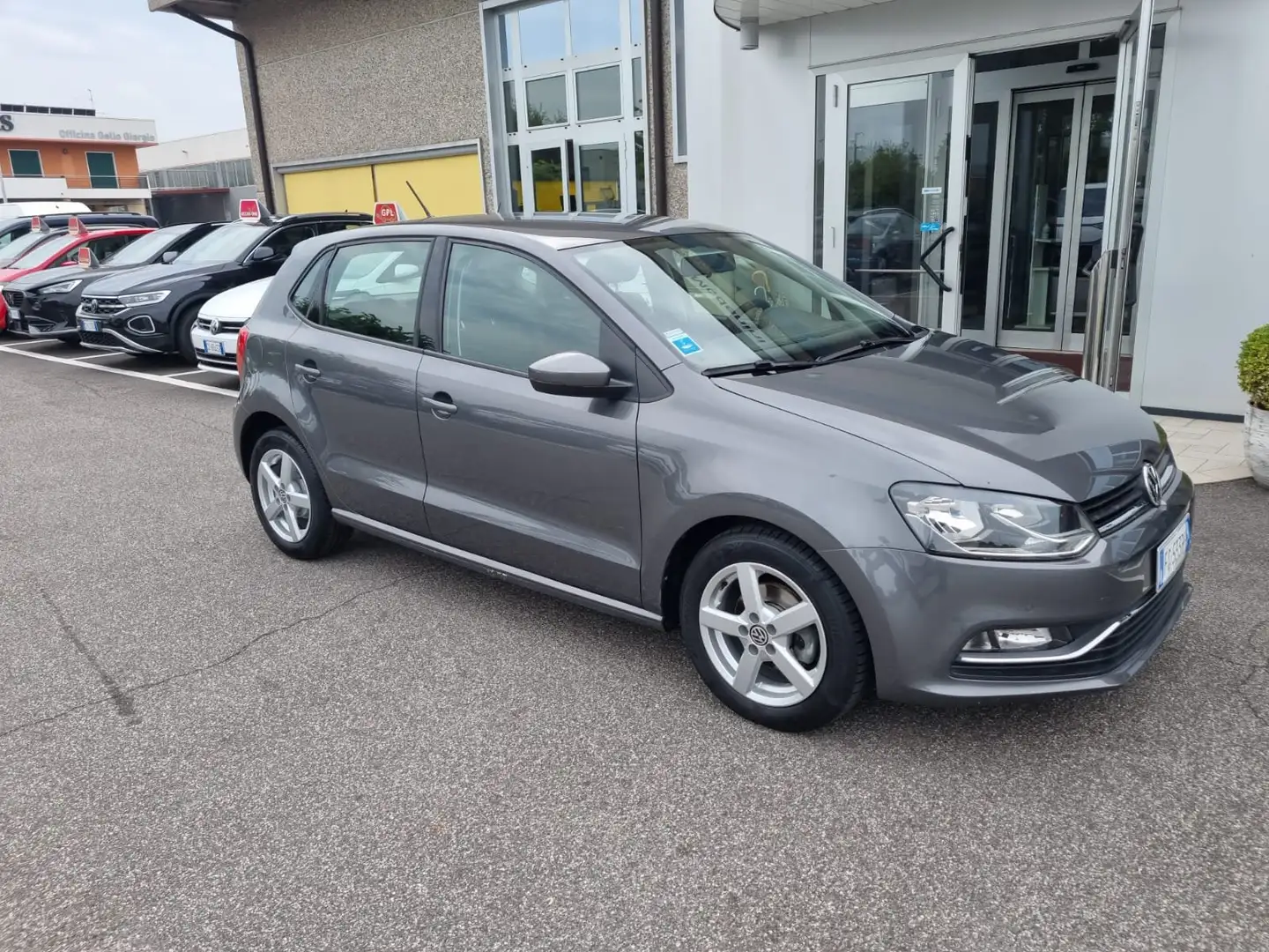 Volkswagen Polo Polo V 2014 5p 1.4 tdi Comfort 75cv X Neopatentati Grijs - 1